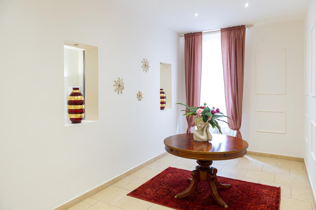 Internotre Luxury Apartment Bari Exterior foto