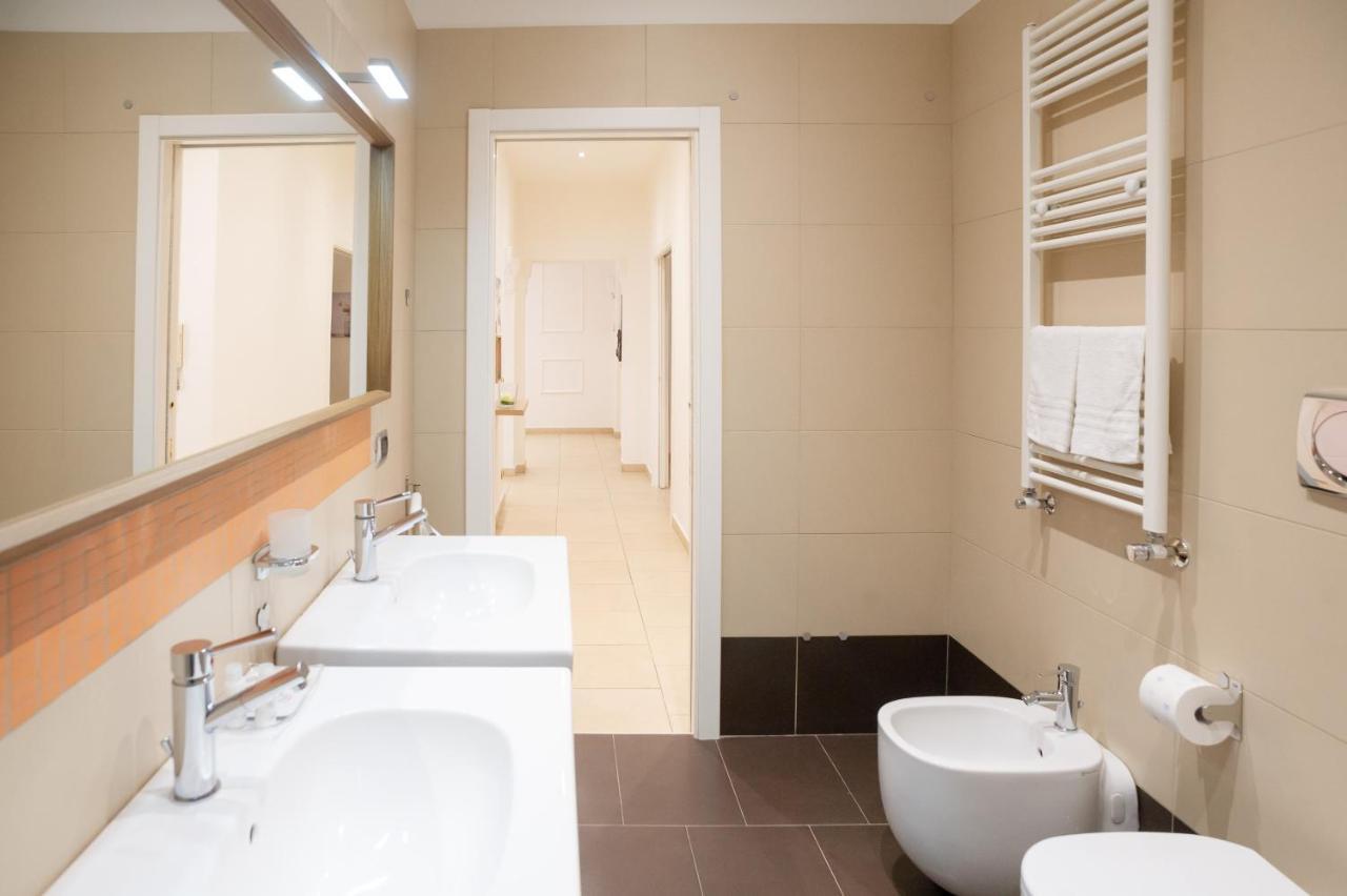 Internotre Luxury Apartment Bari Exterior foto